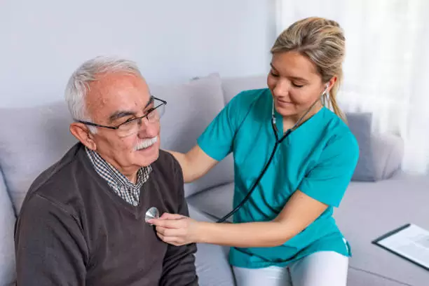 Que Debes Preguntar Antes de tener a una Enfermera a Domicilio disponible en virtualsalud.com , enfermera en casa